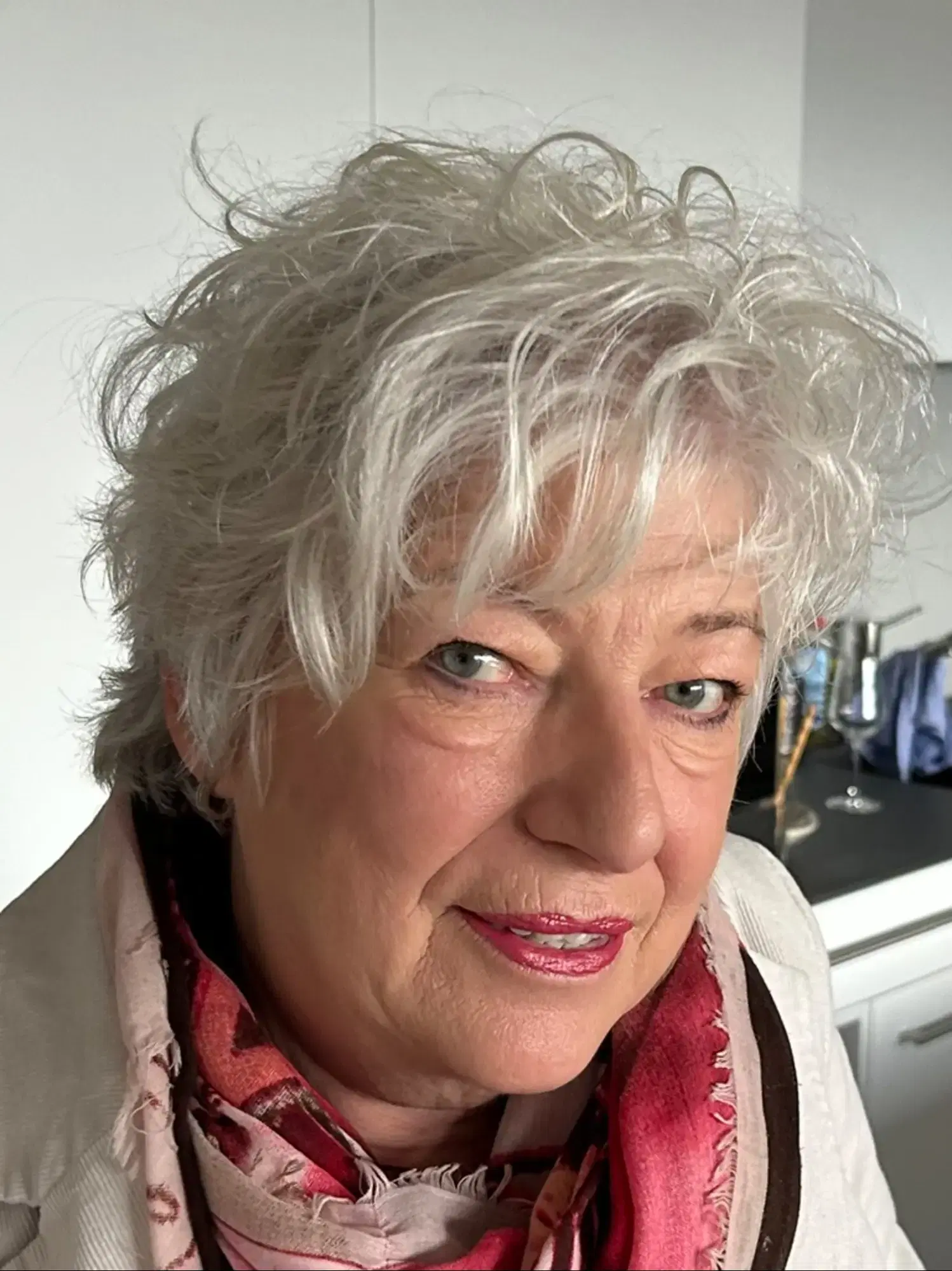 Anita J. – Rentner in Thun, bietet Innendekoration und Beratung allgemein an | RentARentner